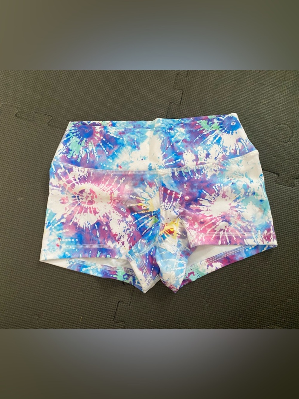 Rok the Box 2.5” shorts, M